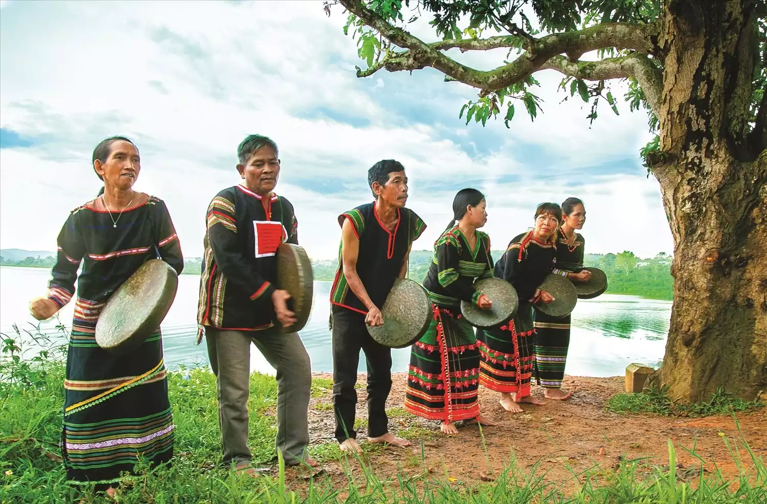 Bon Ja rá (dân tộc M’Nông)